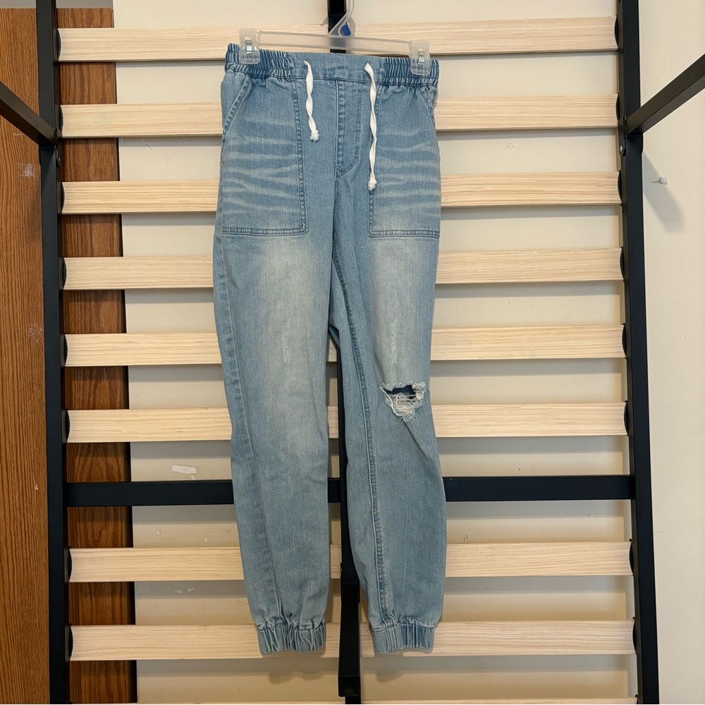 Forever 21 Light Blue Boyfriend Jogger Jeans Distressed